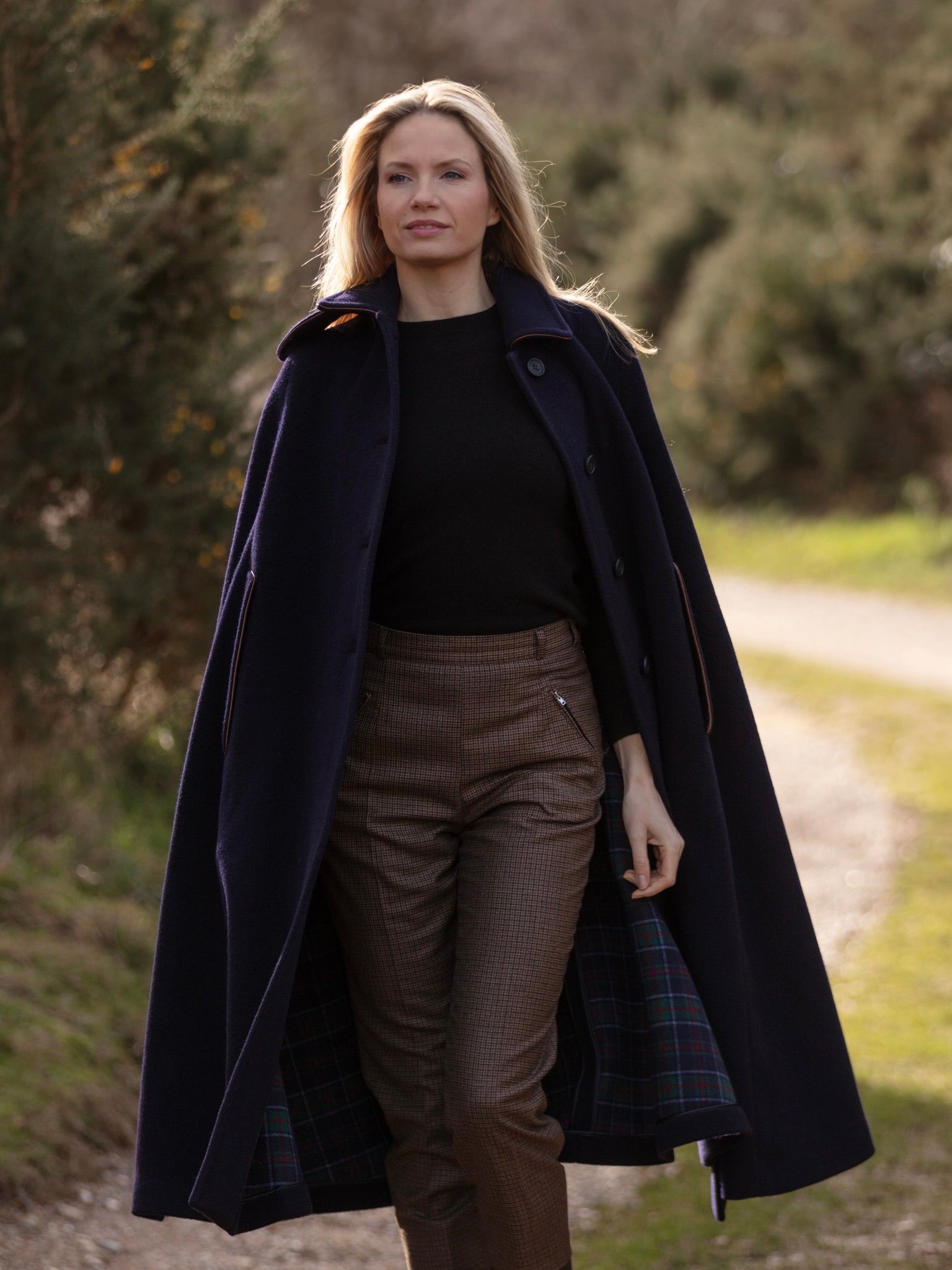 DAKS Preowned Long Wool Cape image 10