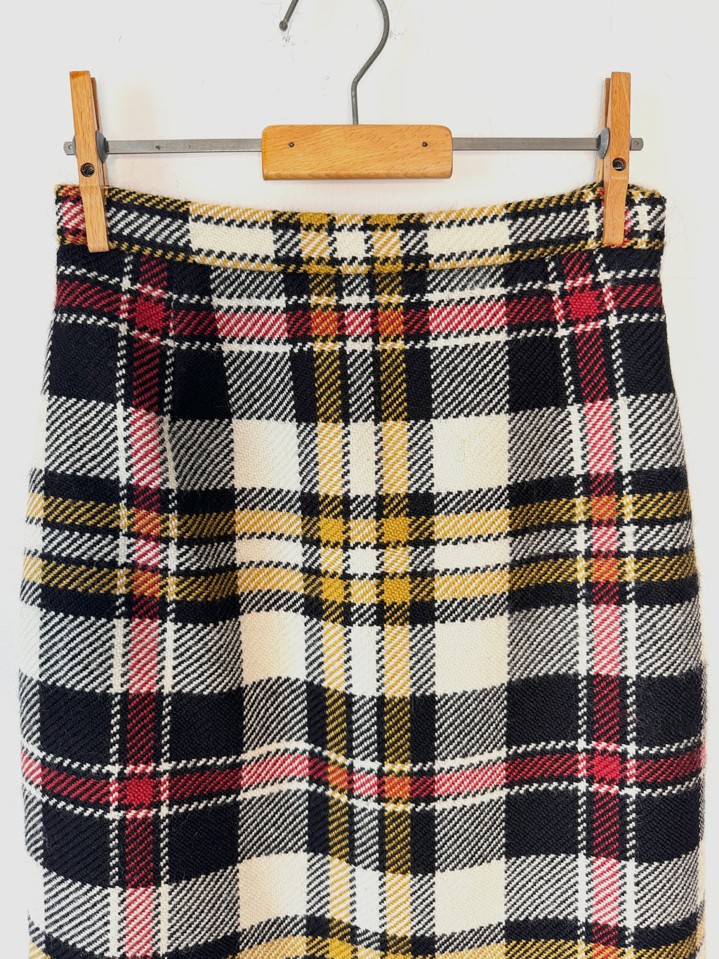 Miu Miu Fall 2018 Preowned Midi Plaid Pencil Skirt image 4