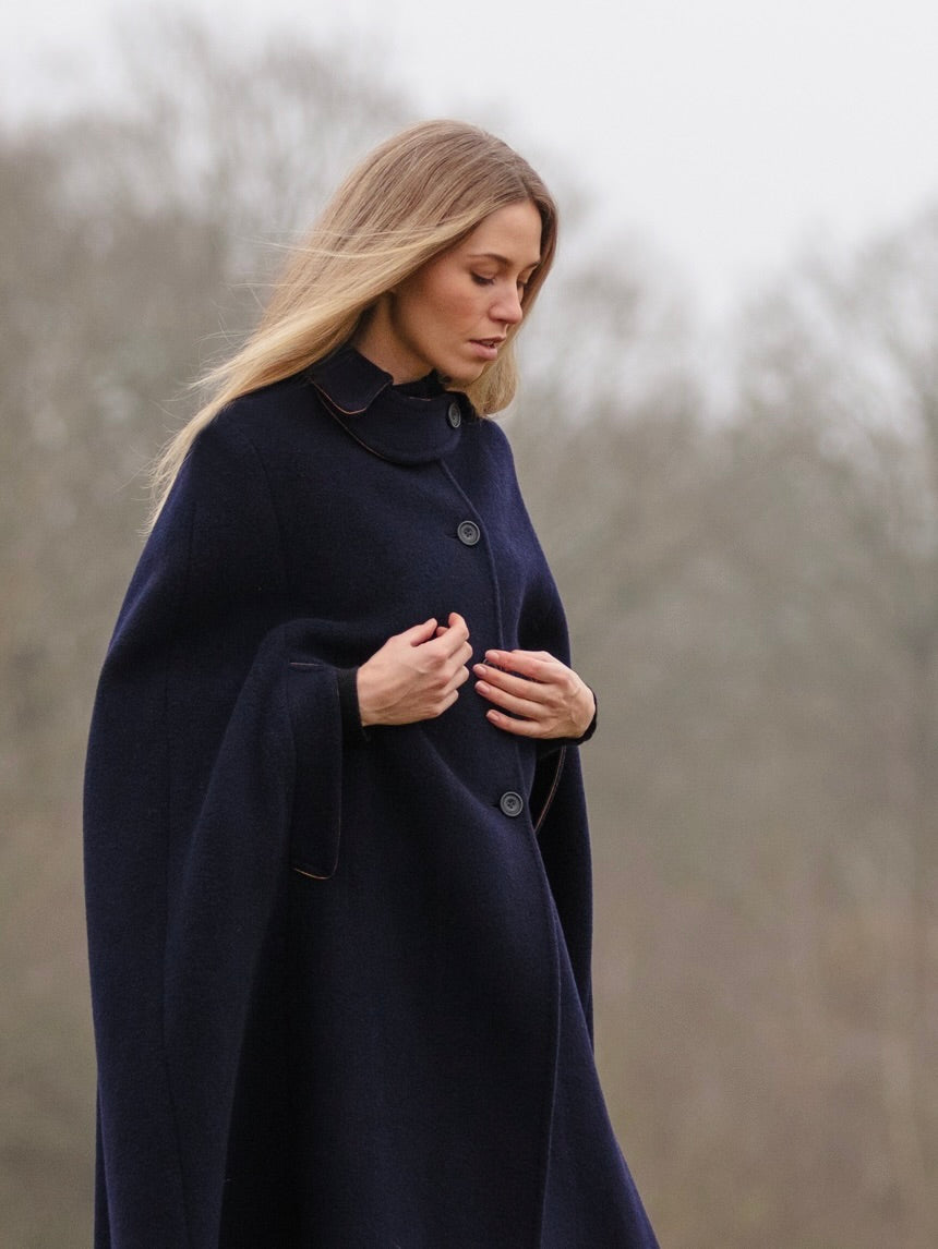DAKS Preowned Long Wool Cape image 11