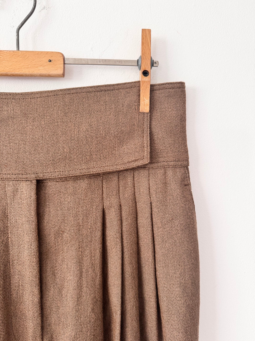 Burberry Pre-Owned Linen Trousers image 5