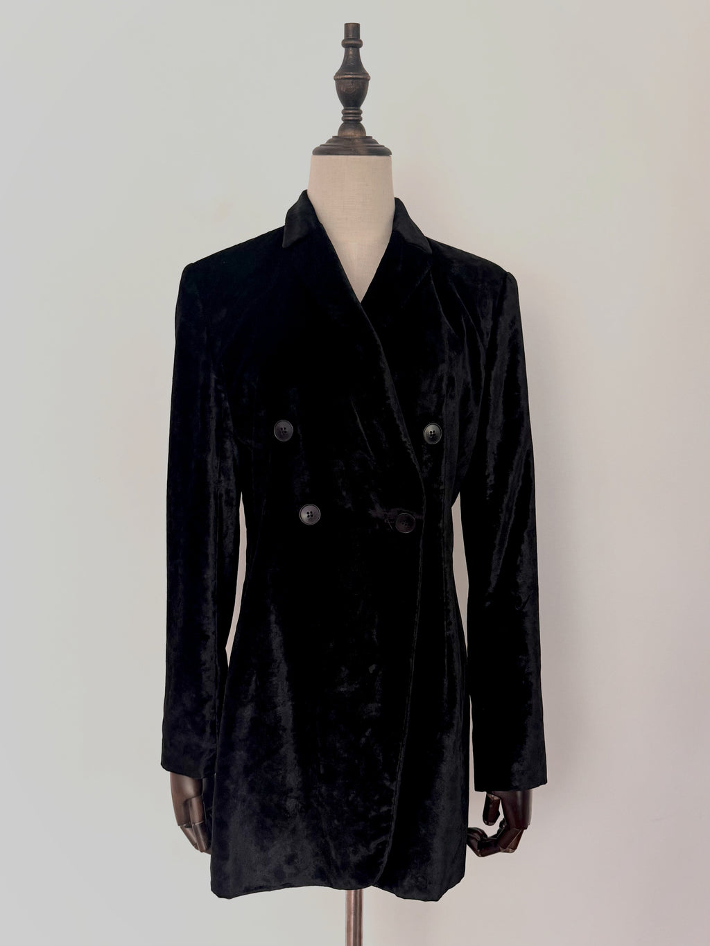 MANI Preowned Longline Crushed Velvet Blazer image 2