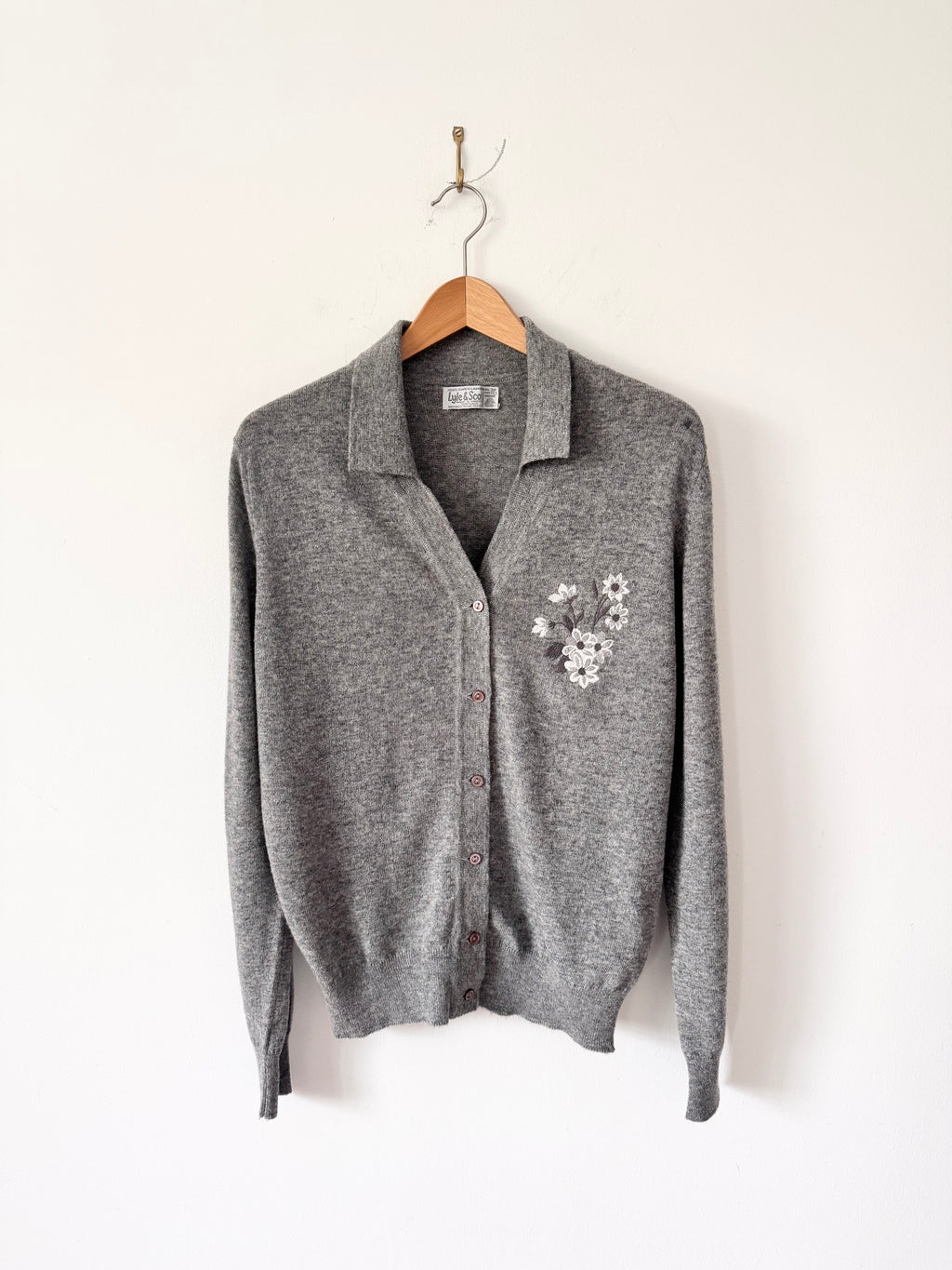 Lyle & Scott Vintage Embroidered Cardigan image 0