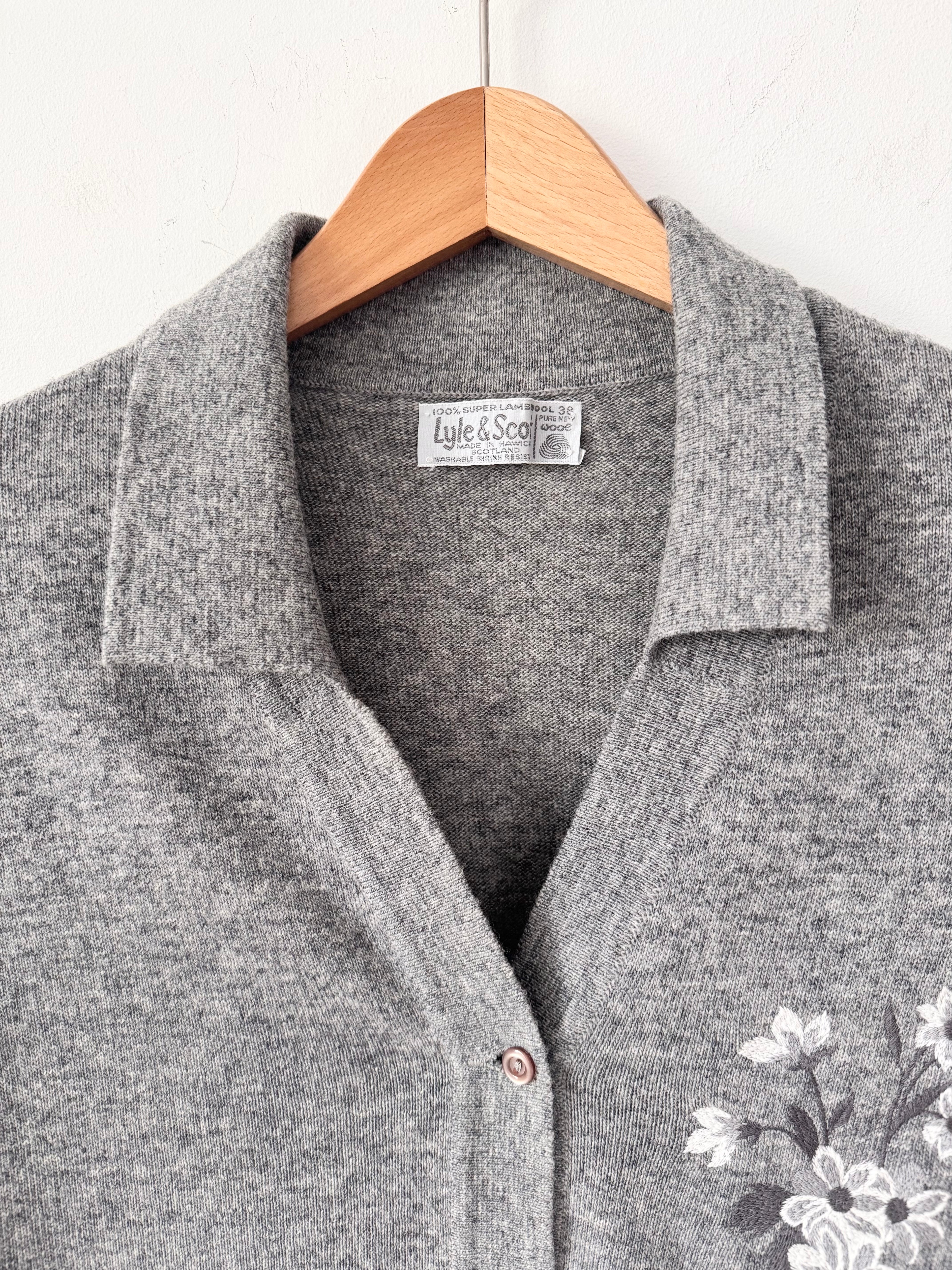 Lyle & Scott Vintage Embroidered Cardigan image 4