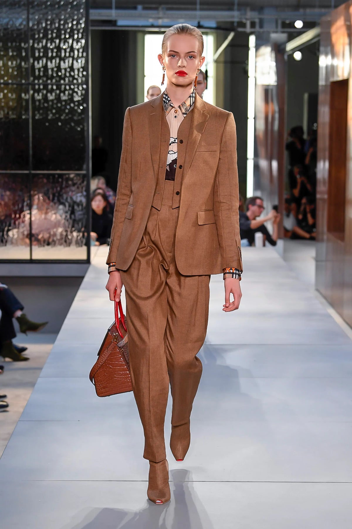 2019 Burberry by Riccardo Tisci Runway Linen-Blend Trousers