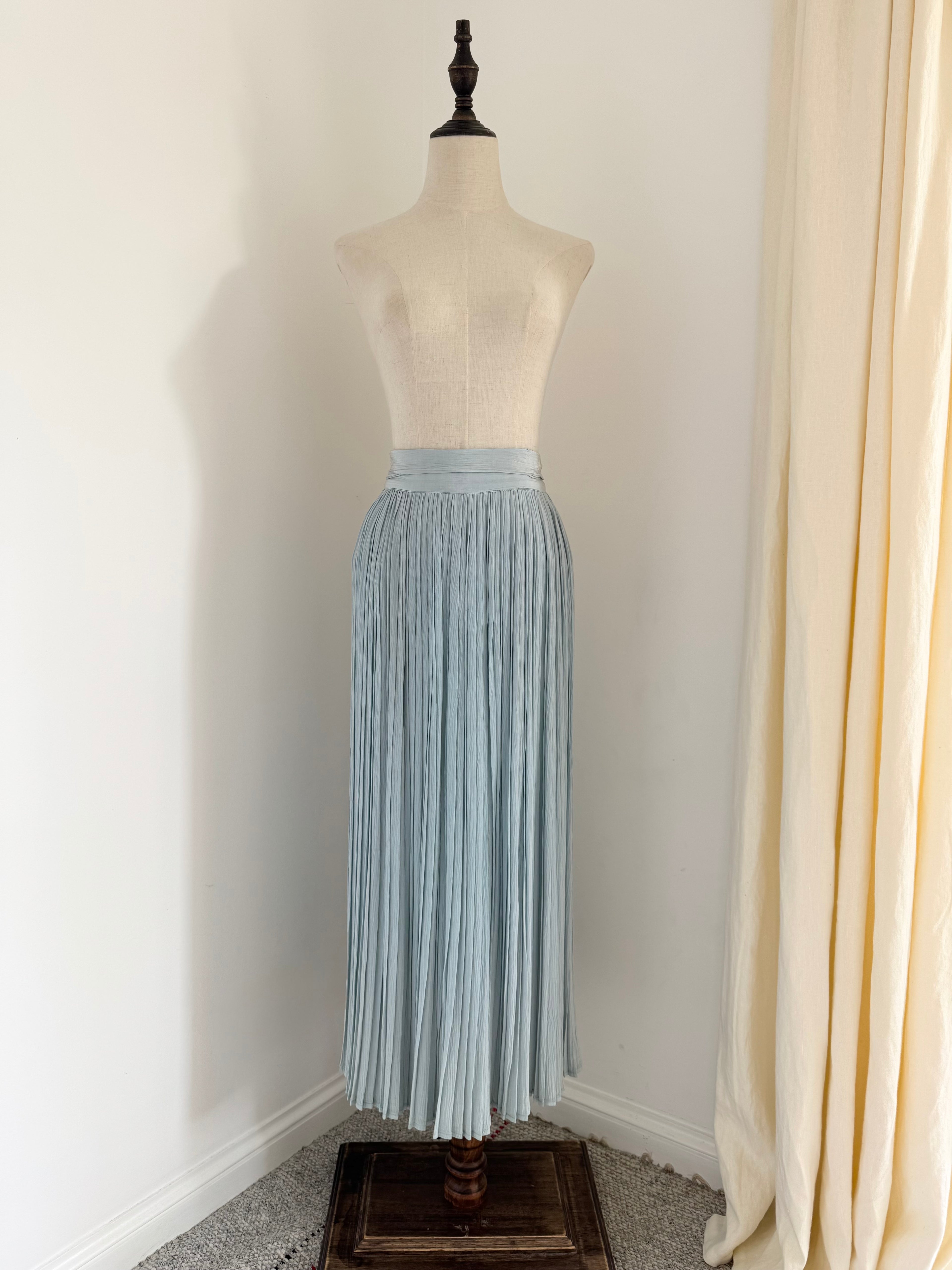 Umberto Ginocchietti Pleated Midi Skirt