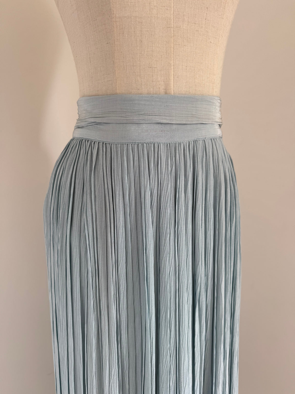 Umberto Ginocchietti Pleated Midi Skirt