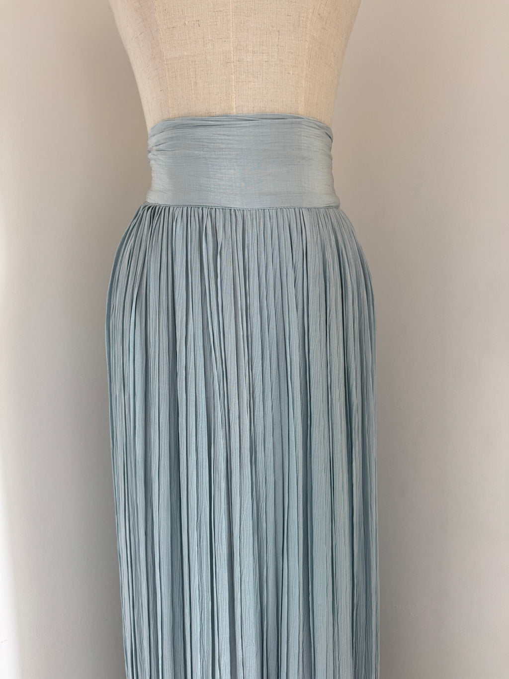 Umberto Ginocchietti Pleated Midi Skirt