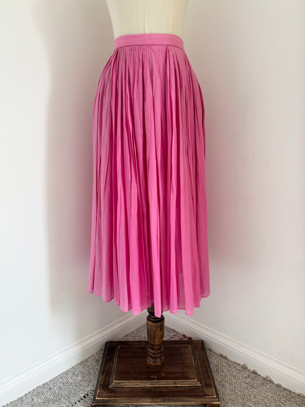 Umberto Ginocchietti Pink Cotton Voile Pleated Skirt