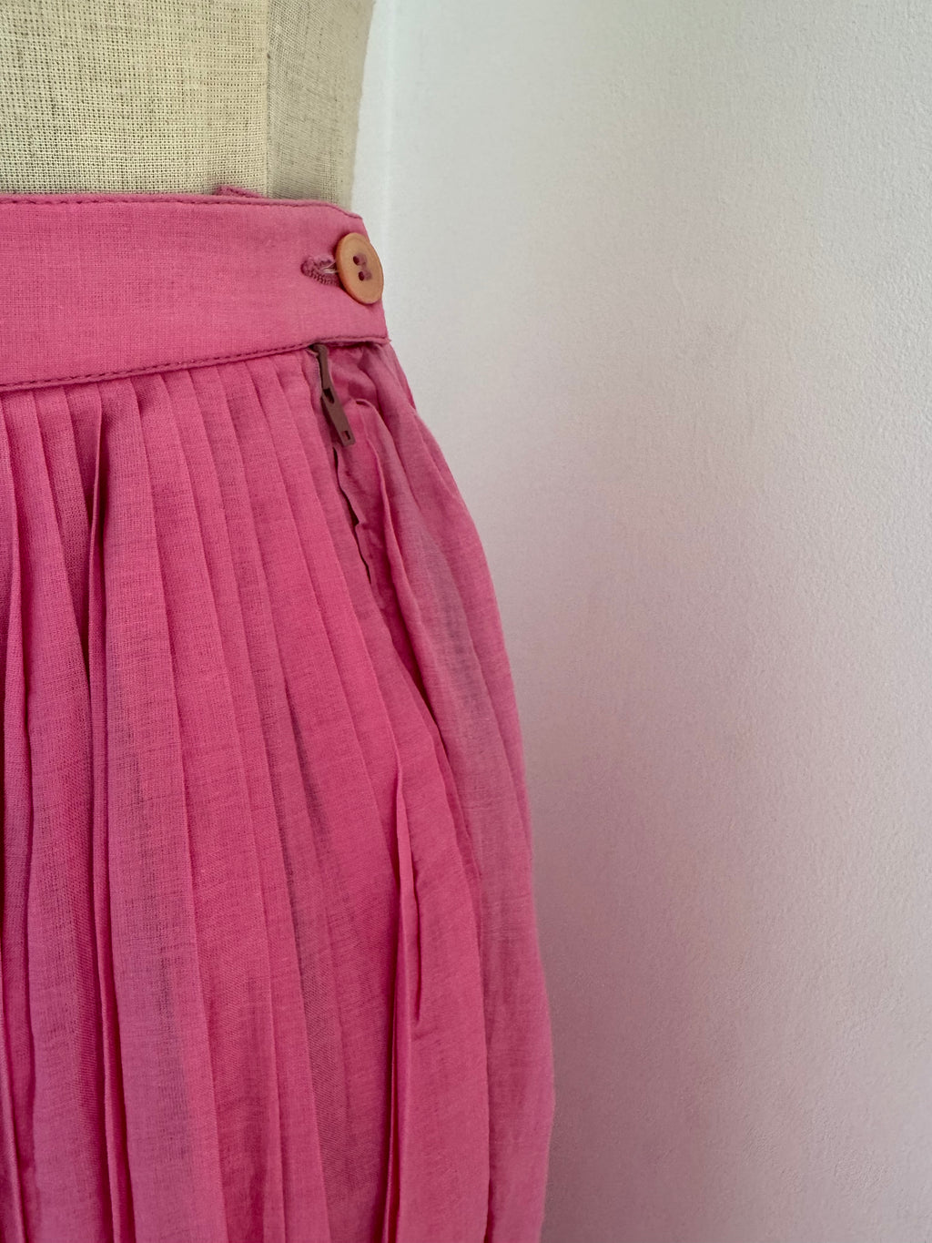 Umberto Ginocchietti Pink Cotton Voile Pleated Skirt