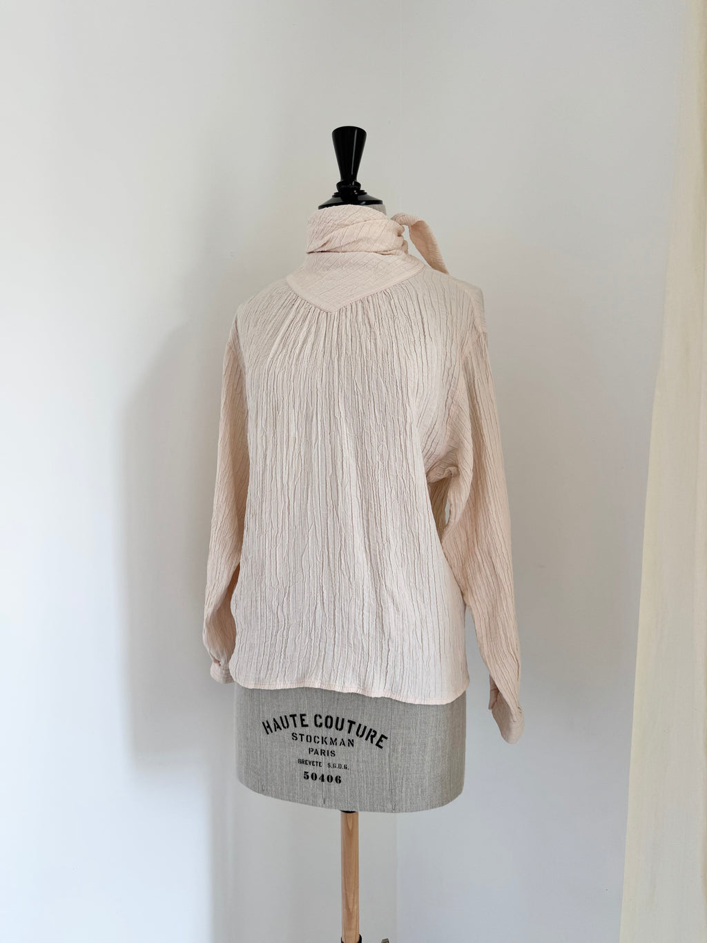 Umberto Ginocchietti Crinkled Silk Scarf Blouse