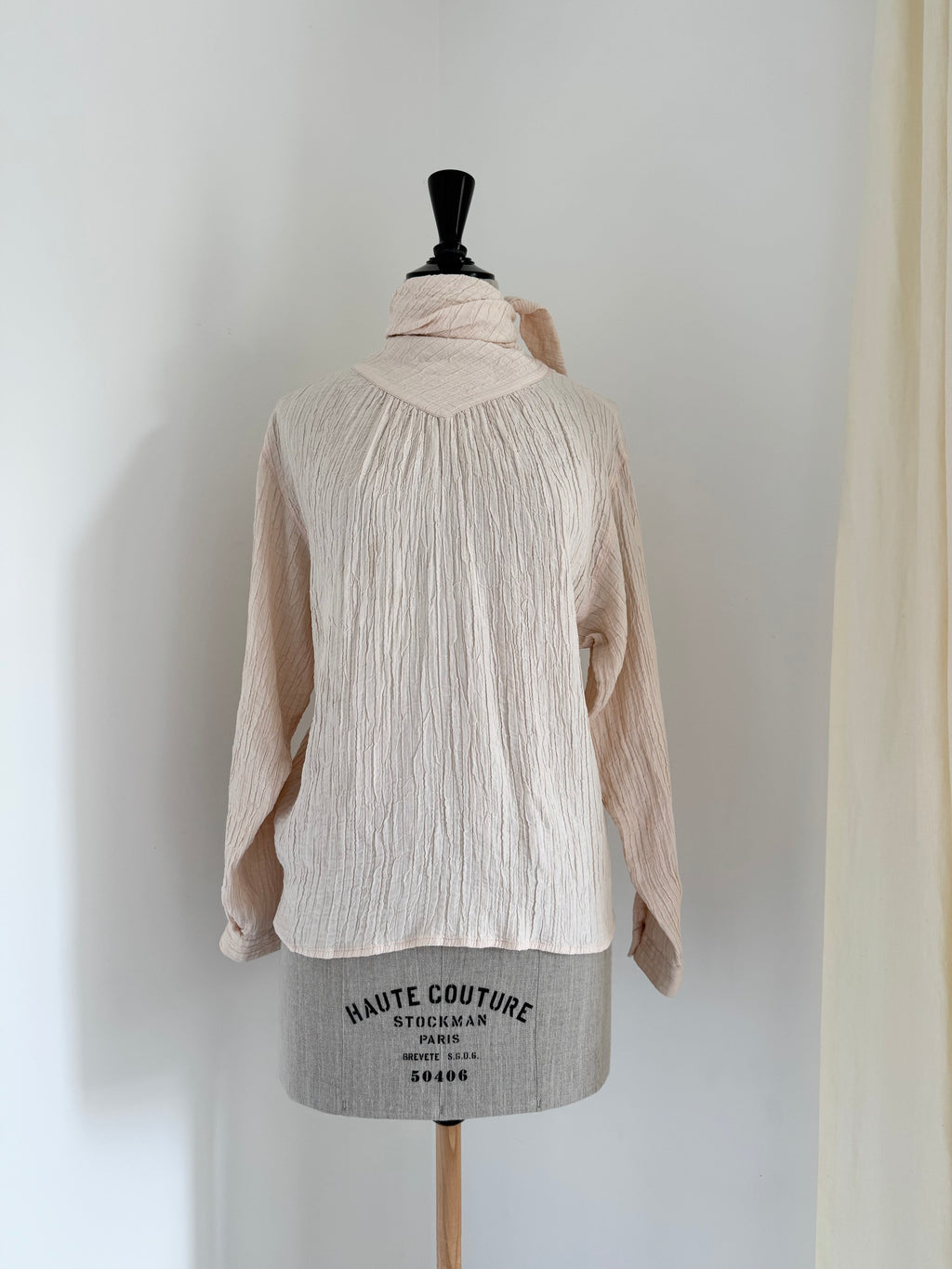 Umberto Ginocchietti Crinkled Silk Scarf Blouse