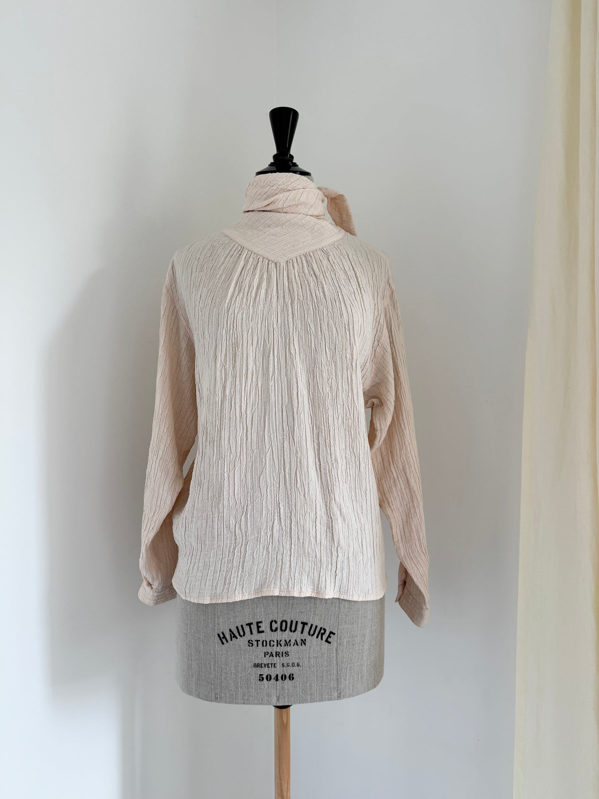 Umberto Ginocchietti Crinkled Silk Scarf Blouse