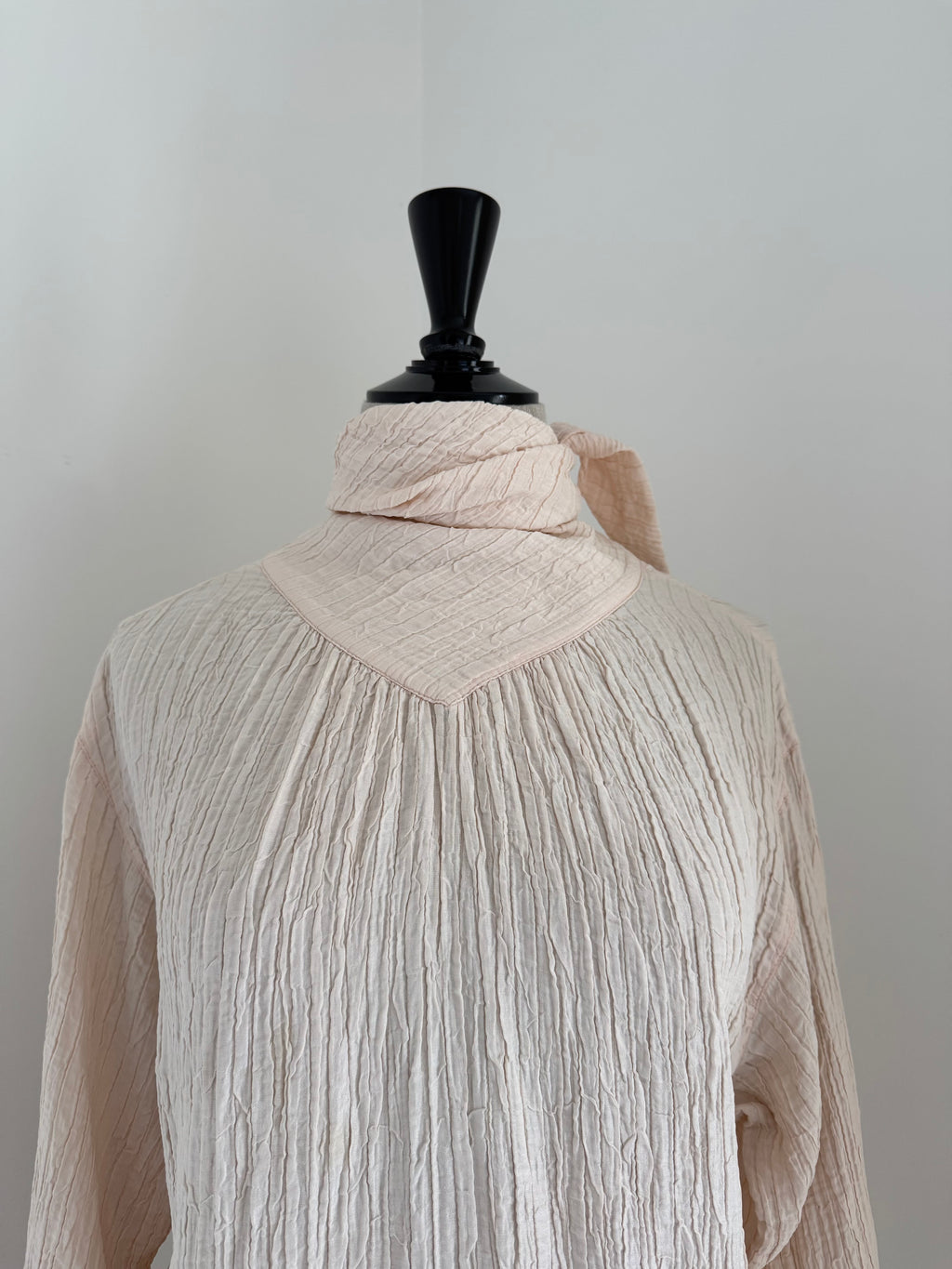 Umberto Ginocchietti Crinkled Silk Scarf Blouse