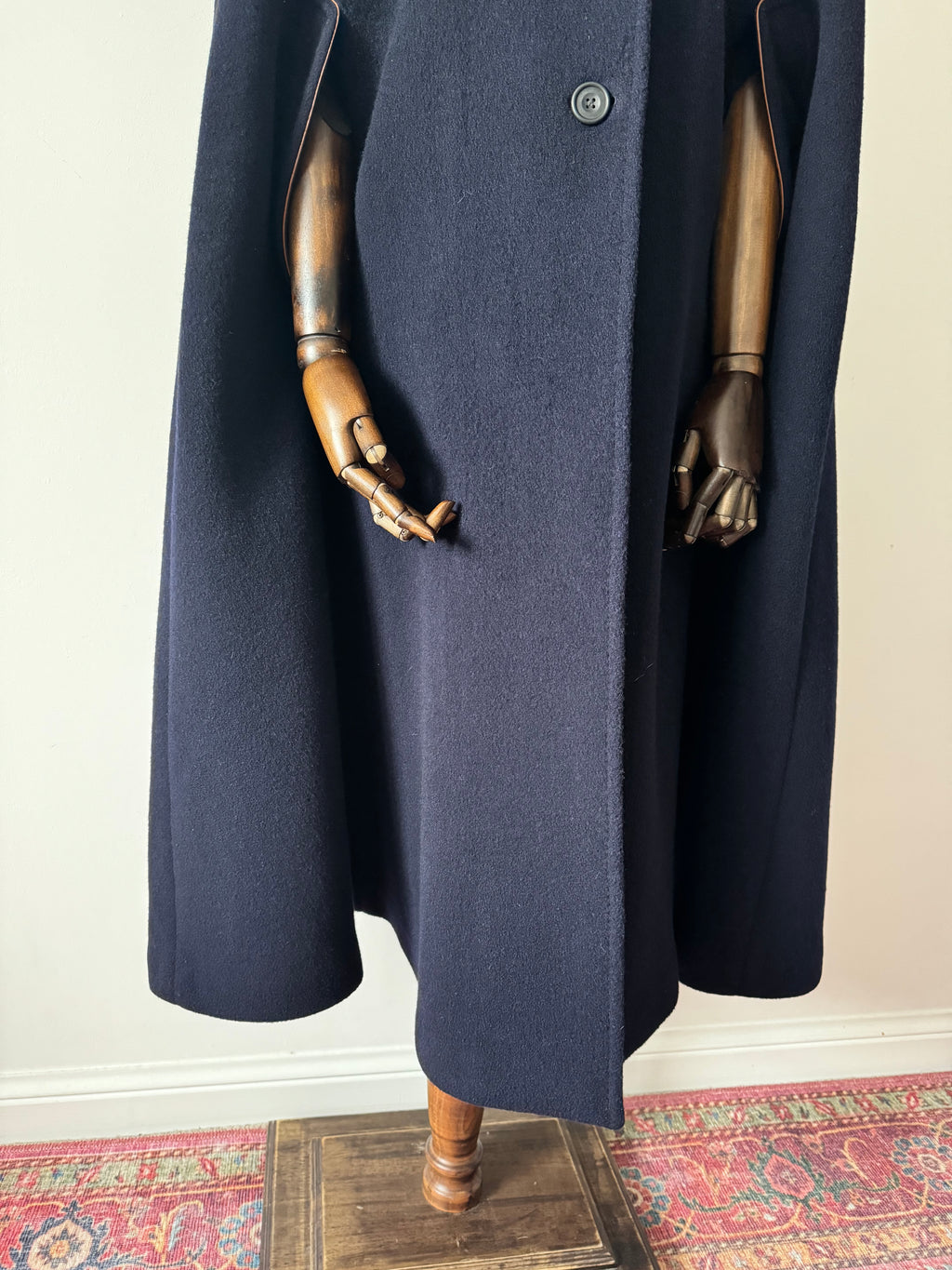DAKS Preowned Long Wool Cape image 7