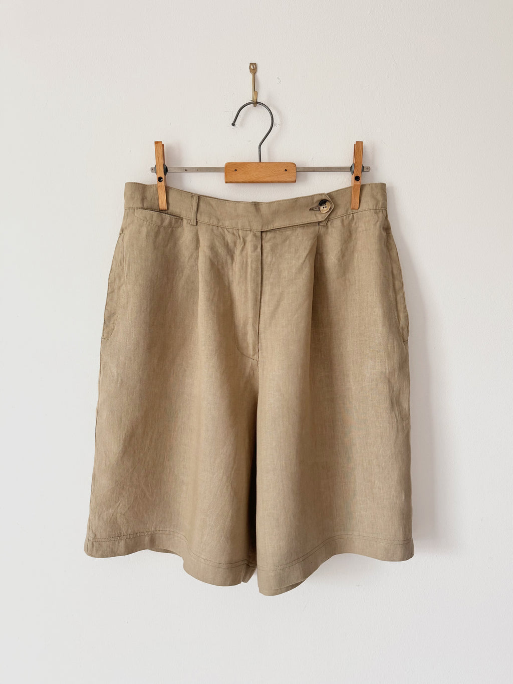 Giorgio Armani Preowned Linen Bermuda Shorts image 0