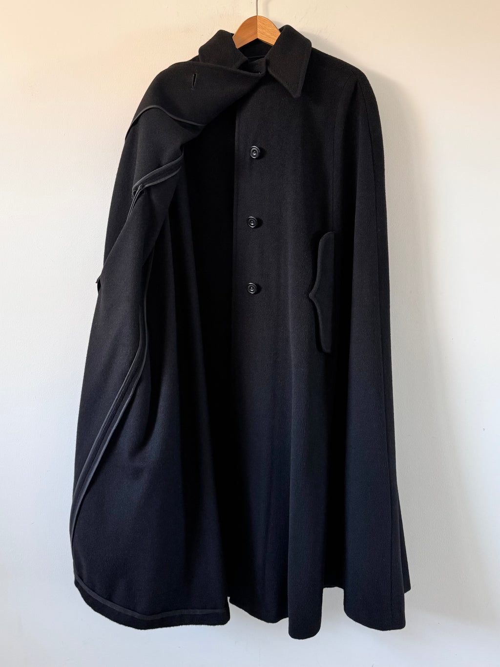 DAKS Vintage Wool Cape
