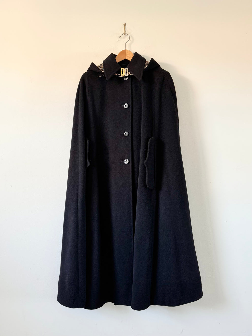 DAKS Vintage Wool Cape