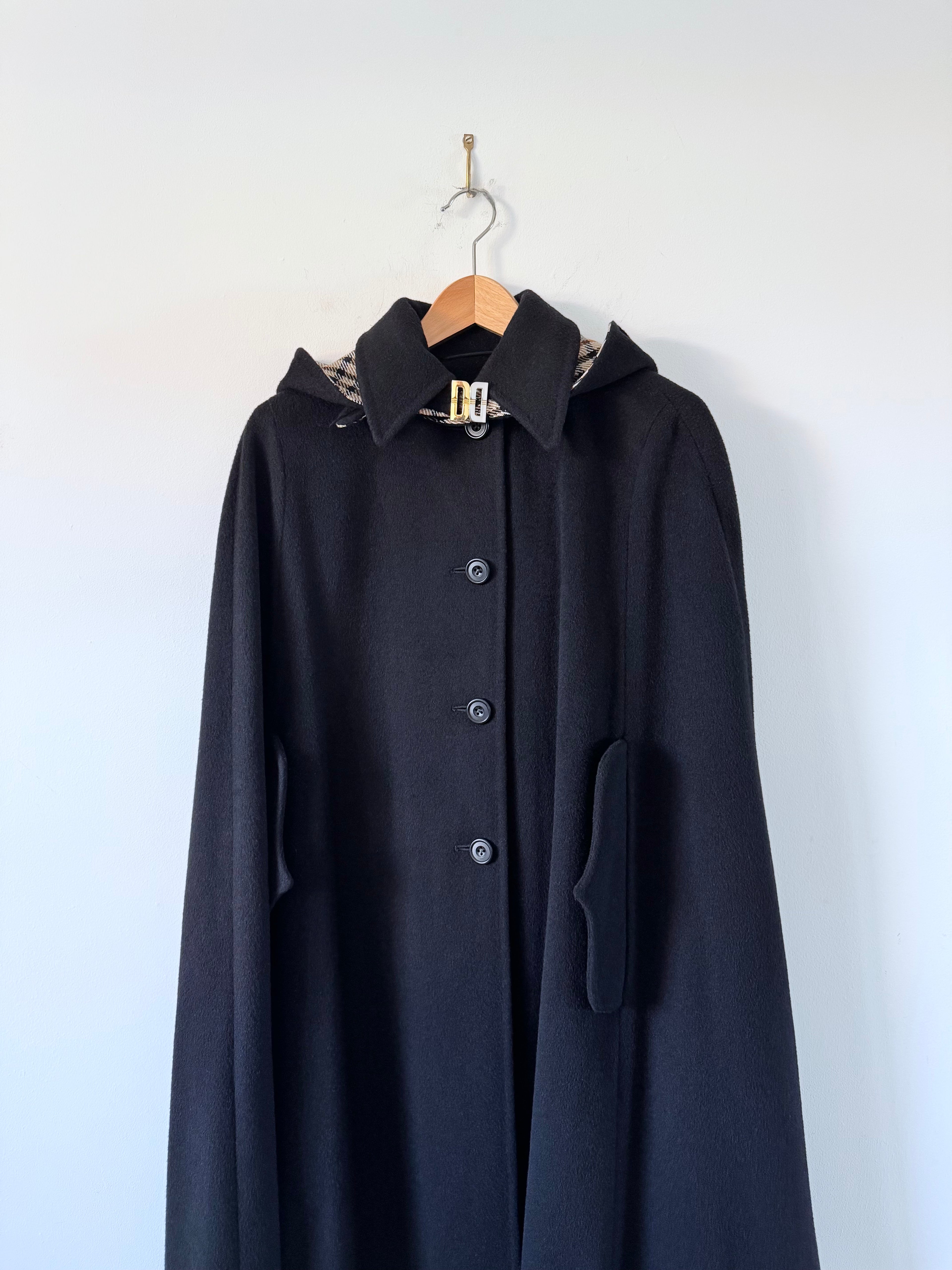 DAKS Vintage Wool Cape