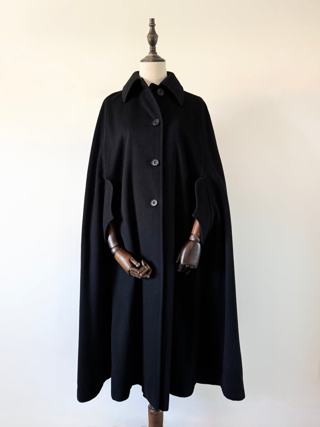 DAKS Vintage Wool Cape